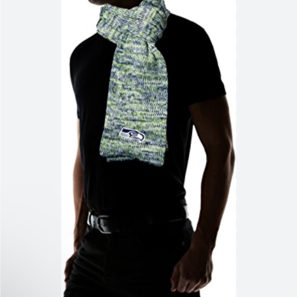 SEATTLE SEAHAWKS SCARF Football NFL Scarf Green Blue OS Unisex 12’s Fans EUC